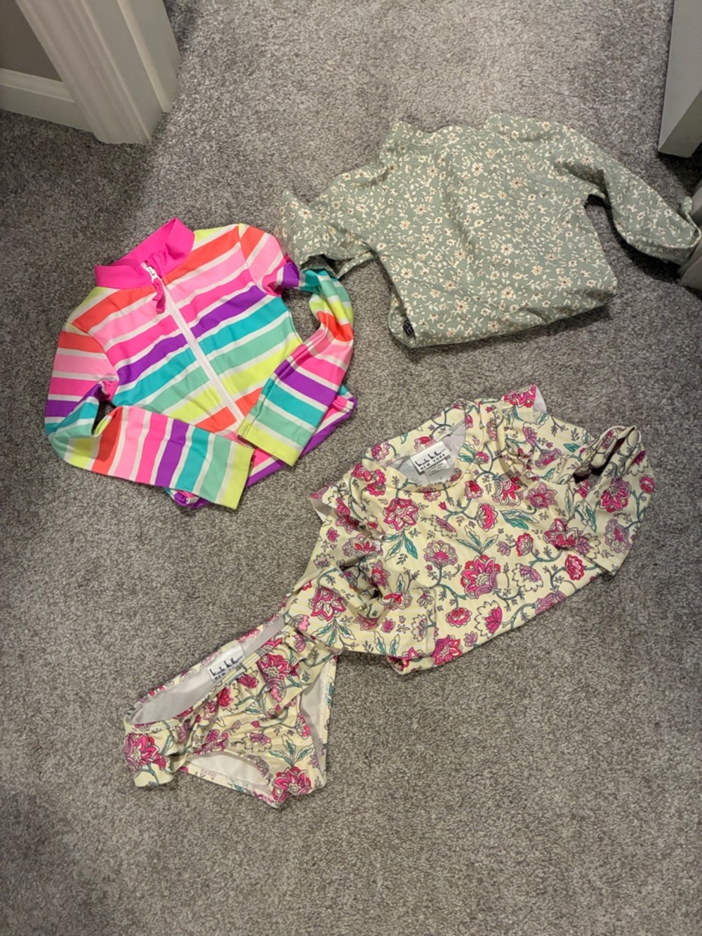 2T girls swimsuit bundle
